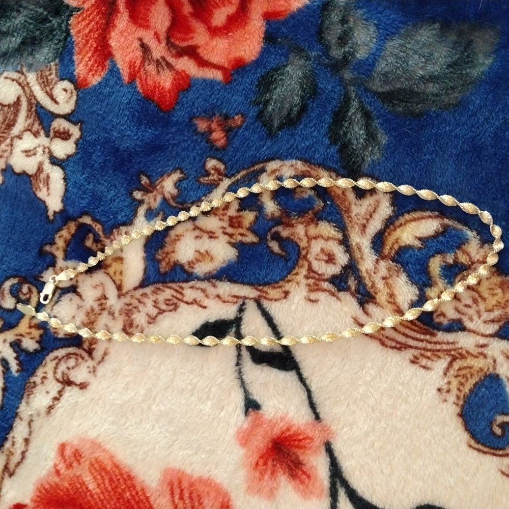 Sterling silver twist chain